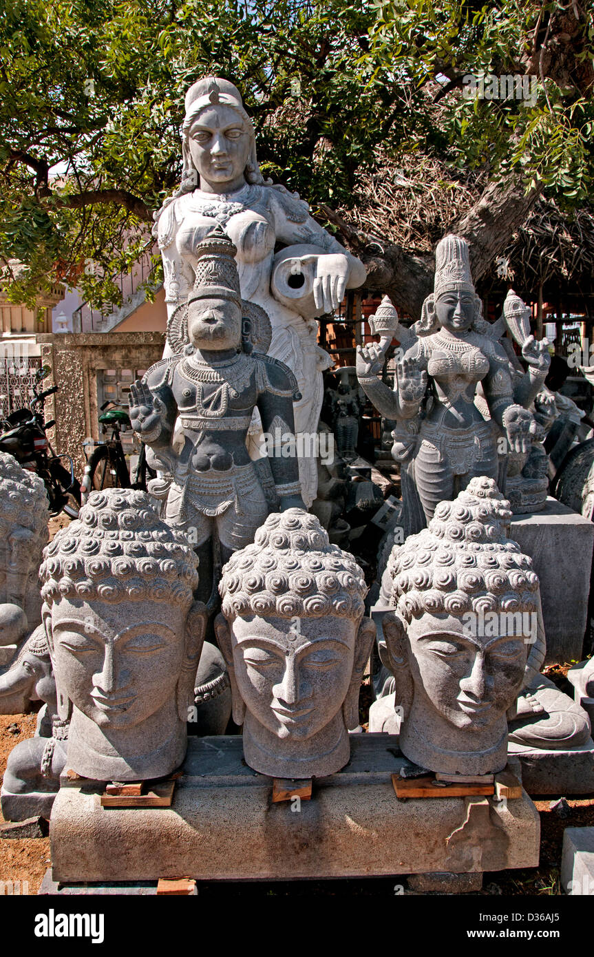 Sculptor stonemason stonecutter Hindu Hinduism between Chennai and Puducherry India Tamil Nadu Stock Photo