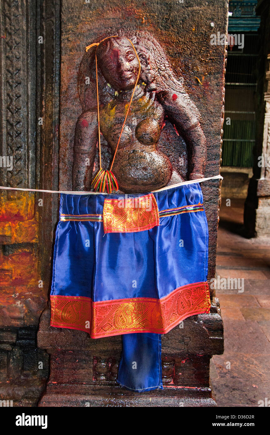 Sri Meenakshi Amman Temple Hindu shrine depicting Goddess of Fertility Madurai India Parvati  Meenakshi Shiva Sundareswarar Stock Photo