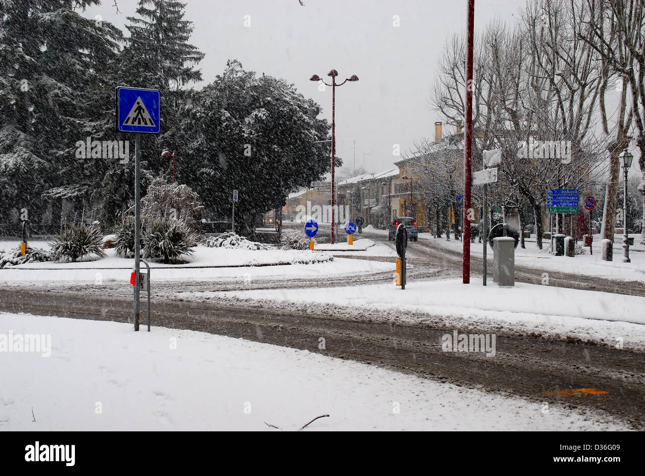 Padua, Veneto. Italy. 11th Feb, 2013.   A snowstorm hits Padua in Northern Italy. Stock Photo