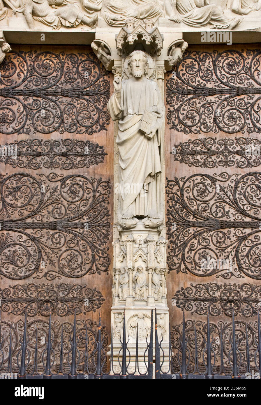 Statue of Christ on the Portal of the Last Judgement Notre Dame