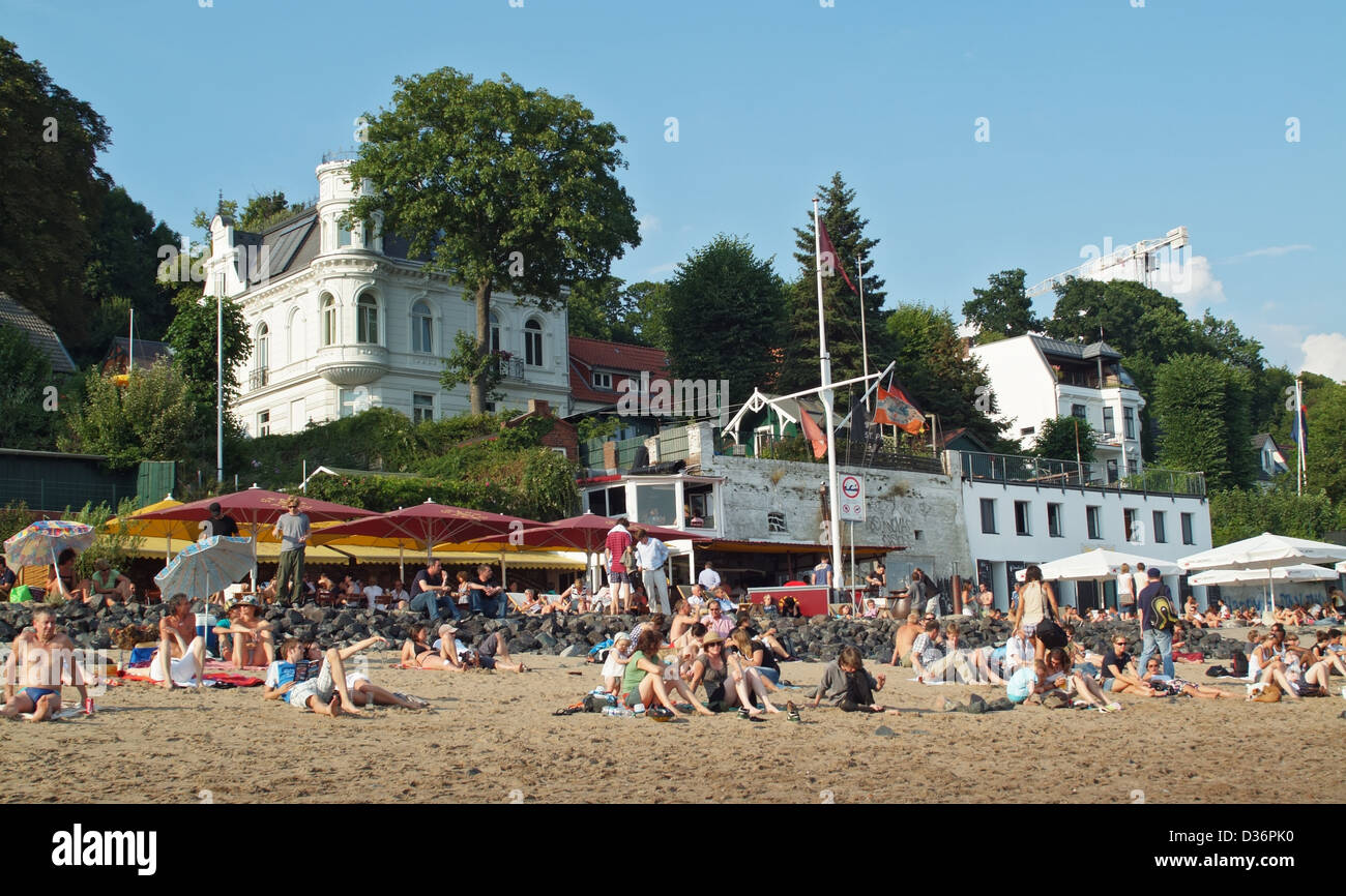 Beach bar hamburg hi-res stock photography and images - Alamy