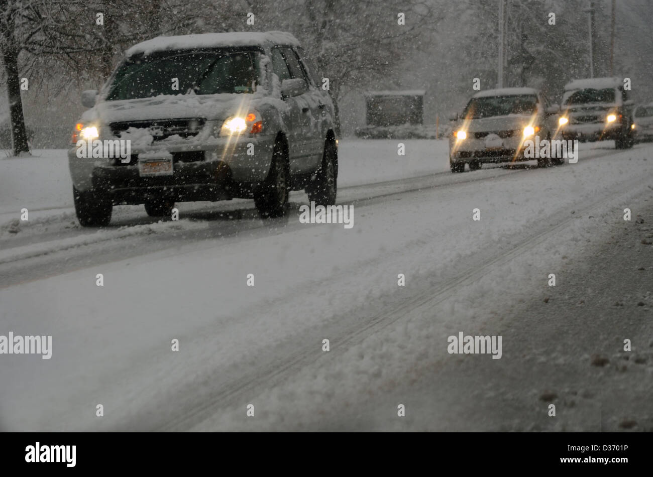 Driving in heavy snow blizzard usa hi-res stock photography and images ...