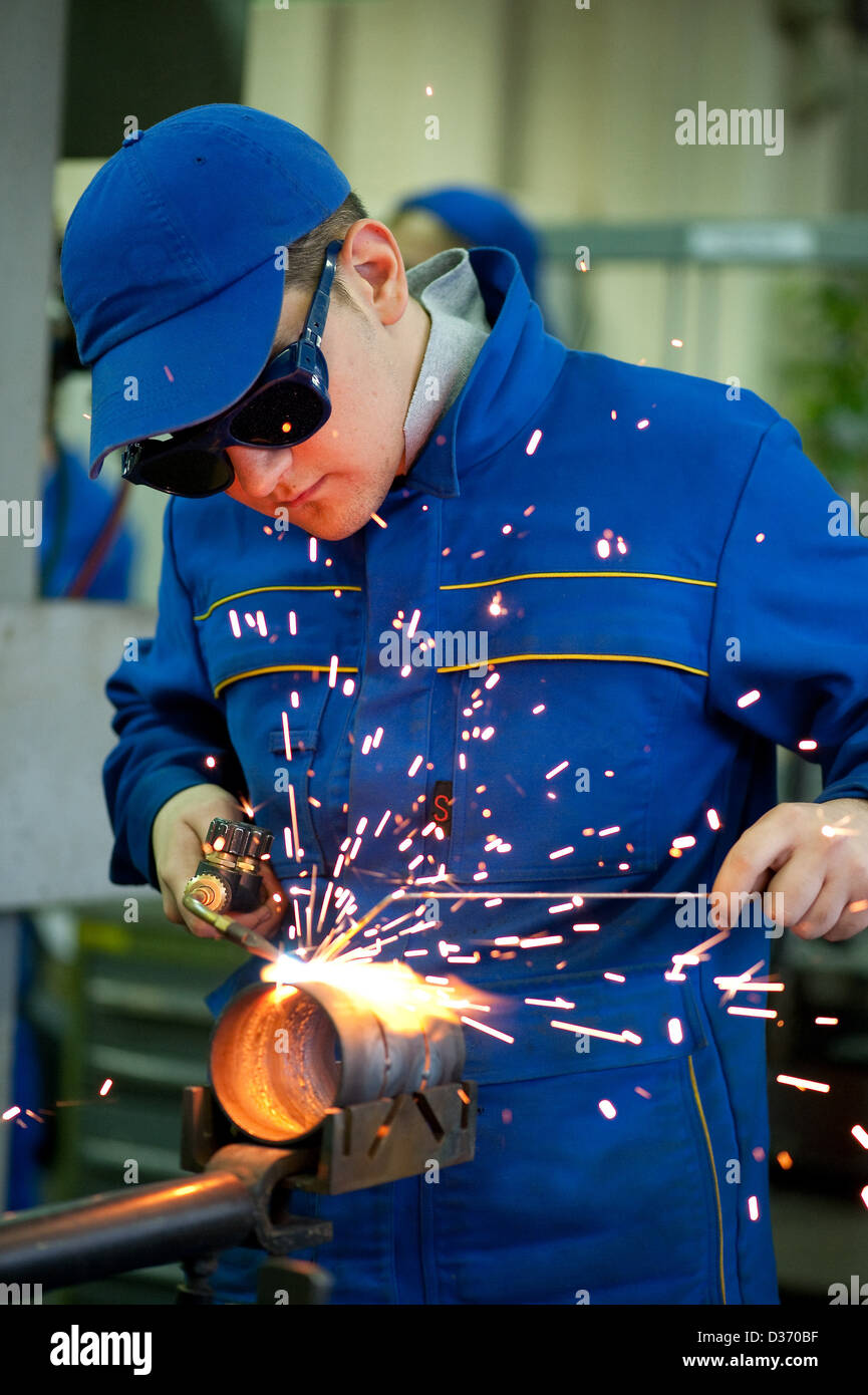 Mechatronics vertical hires stock photography and images Alamy