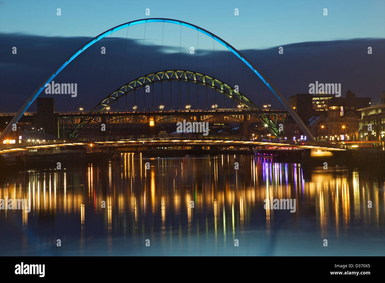 Gateshead Quays with The Sage and Millennium Bridge over the River Tyne at night, Tyne and Wear, North East England, UK, GB, Stock Photo