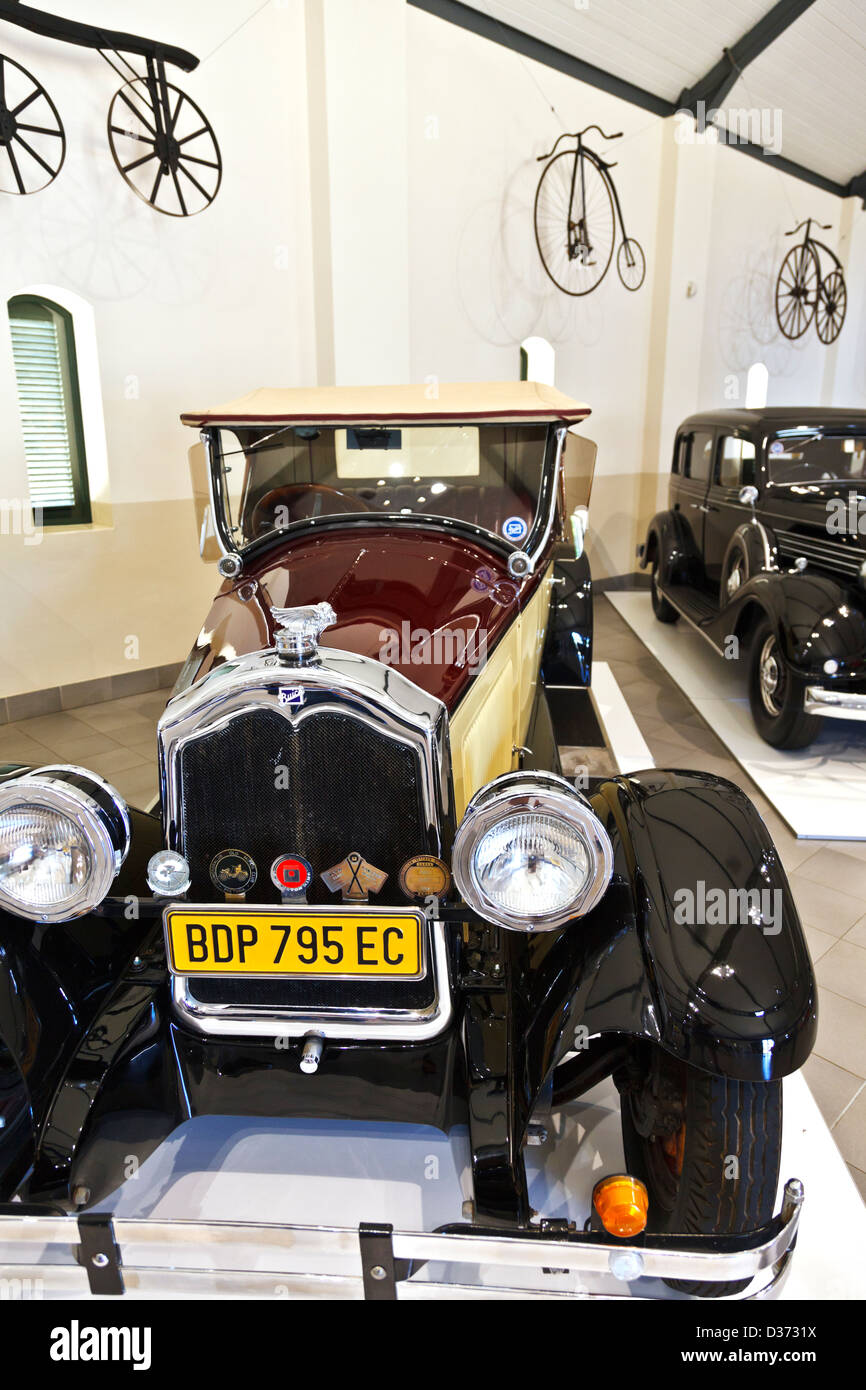 A collection of classic cars Buick Stock Photo - Alamy