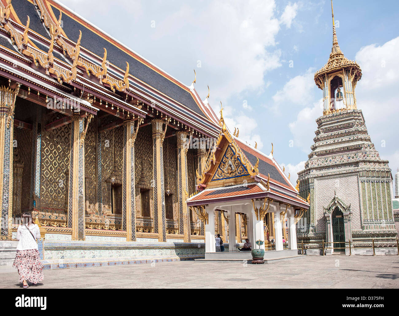 BANGKOK - THAILAND: View of the Grand Palace in Bangkok Stock Photo - Alamy