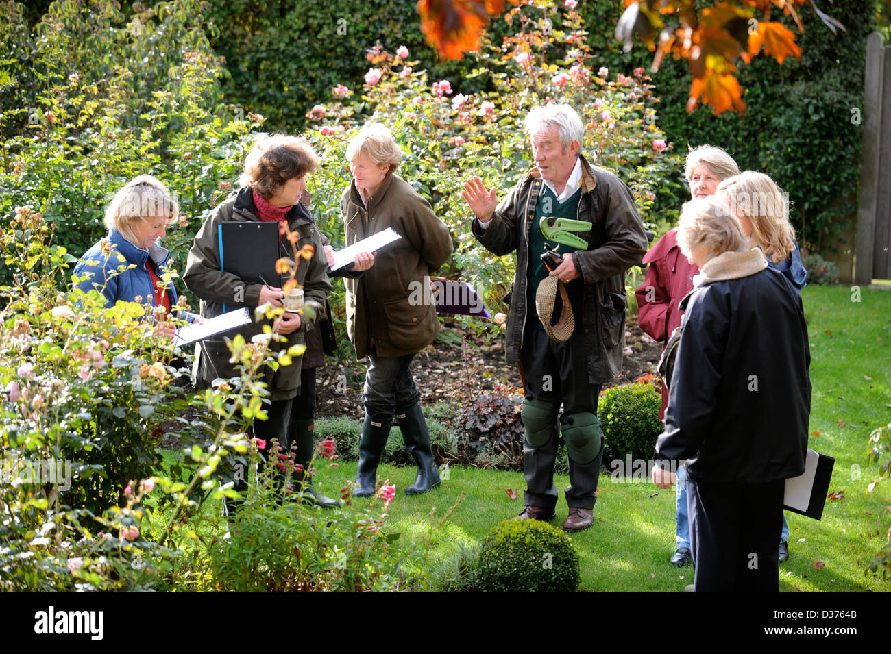 The gardener Roddy Llewellyn with a ladies gardening group near Shipston-on-Stour where he runs garden demonstrations and course Stock Photo