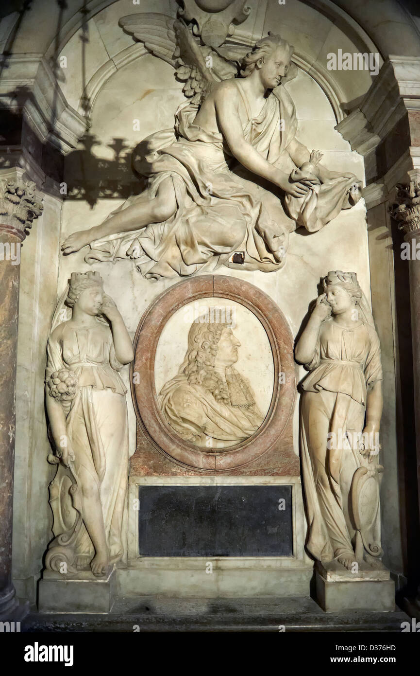 Baroque tomb of King Louis XIV of France and Navarra (1638 1715) , Cathedral Basilica of Saint Baroque tomb of King Louis XIV of France and Navarra (1638 1715) , Cathedral Basilica of Saint