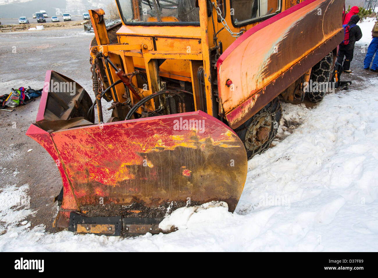 Truck snow plough hires stock photography and images Alamy