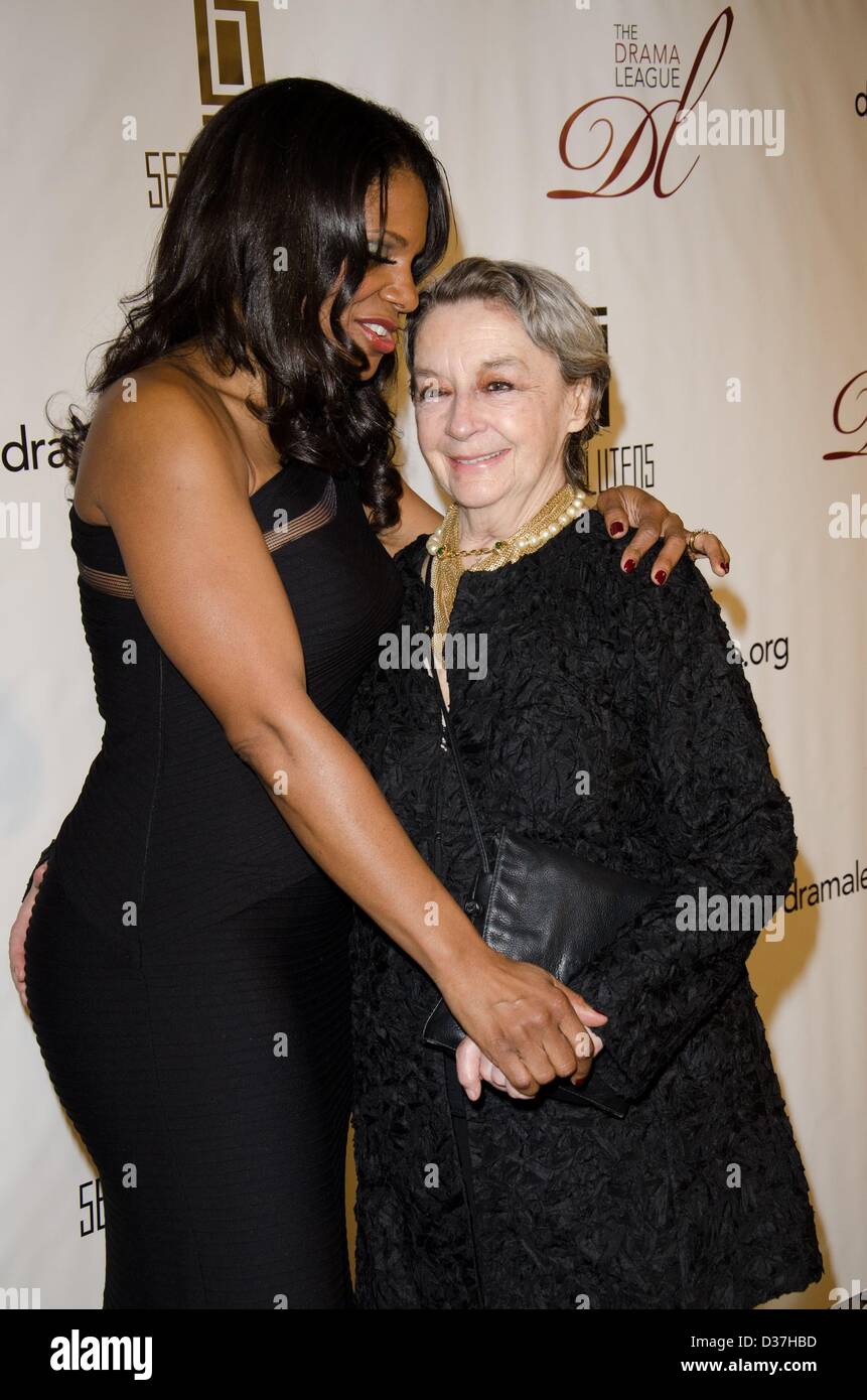 Zoe Mcdonald High Resolution Stock Photography And Images Alamy https www alamy com stock photo new york usa 11th february 2013 audra mcdonald zoe caldwell at arrivals 53642385 html