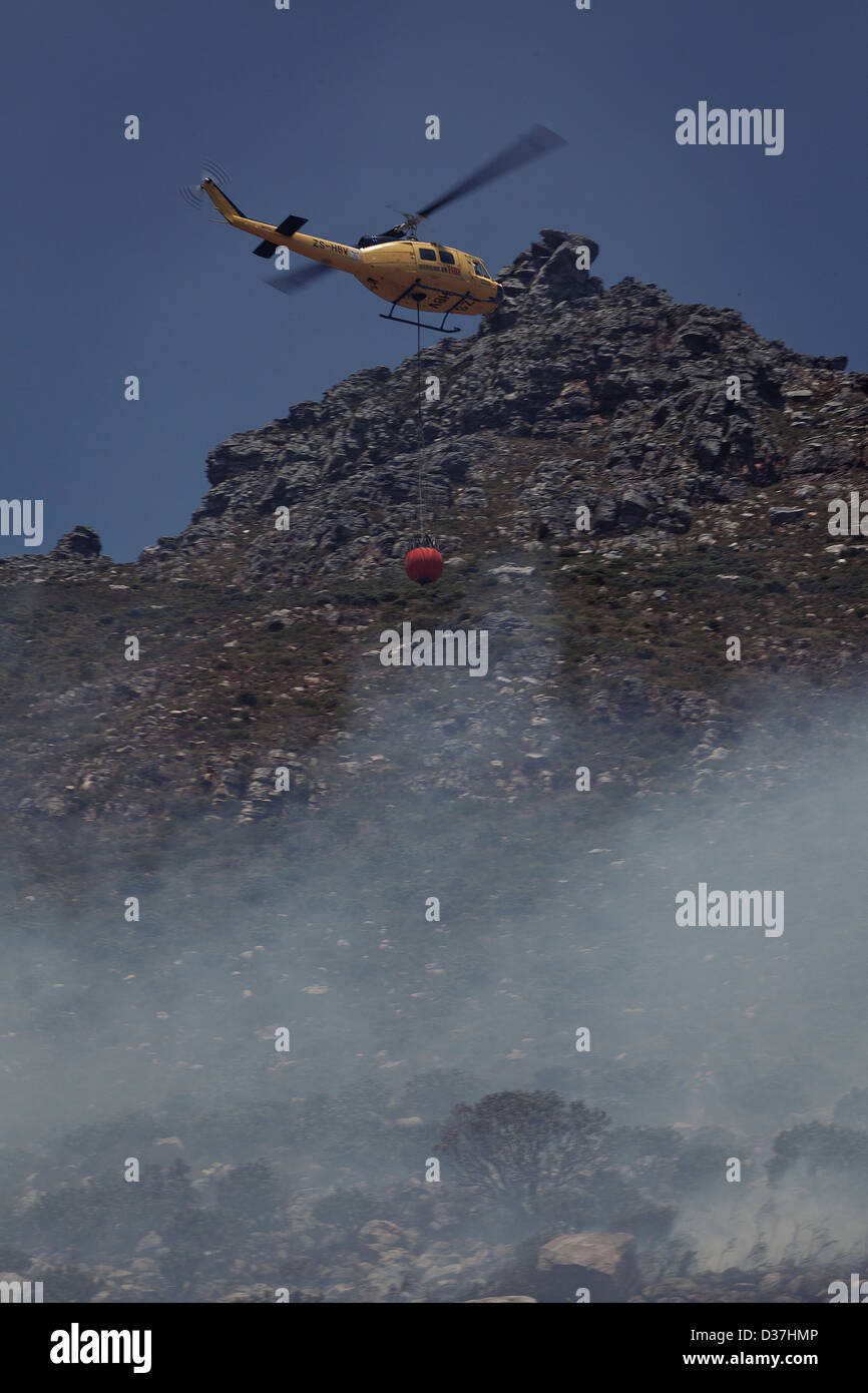 A helicoptor used to extinguish a veld fire in Hout Bay Stock Photo