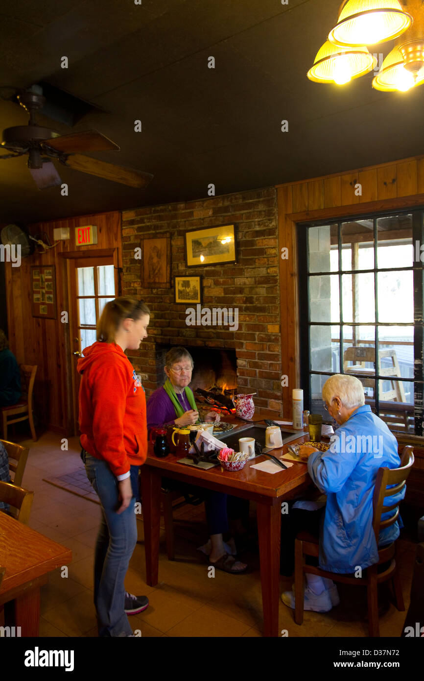 Tabletop griddles at the Old Spanish Sugar Mill Restaurant, north of