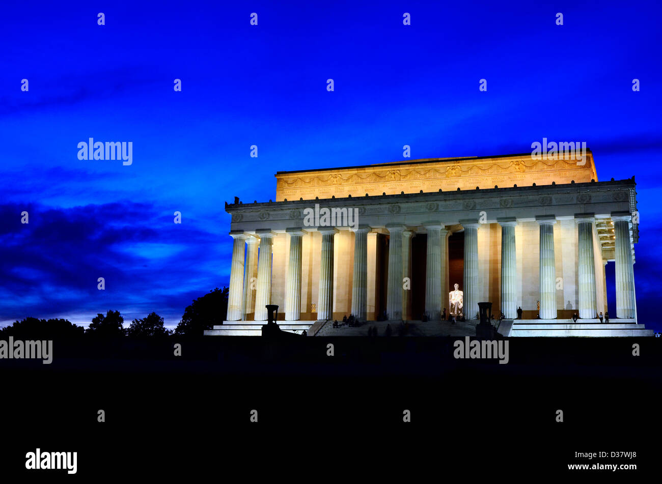 Lincoln Memorial in Washington DC at night Stock Photo