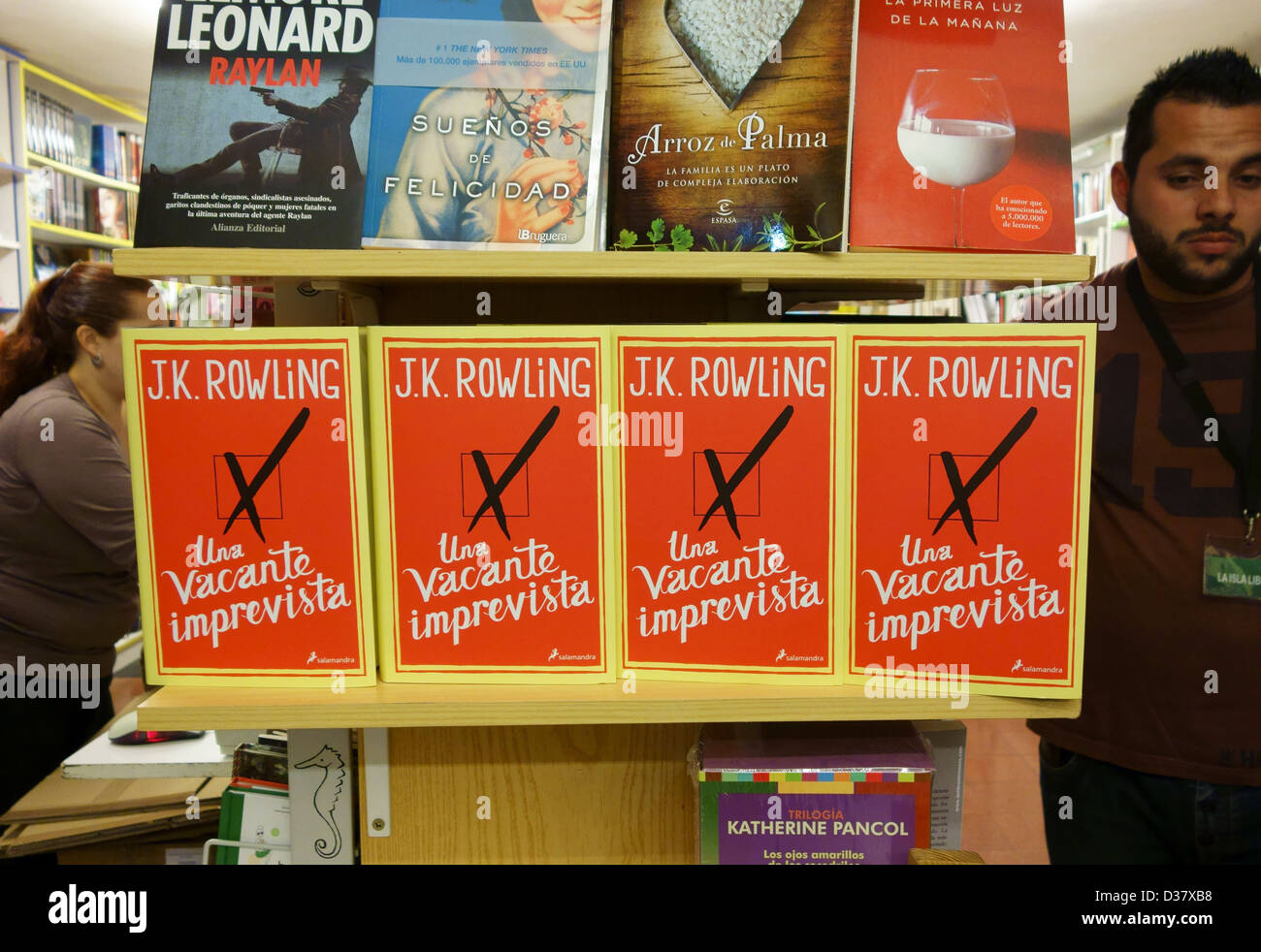 Spanish language edition of J K Rowling's The Casual Vacancy on sale in bookshop in Tenerife, Spain Stock Photo