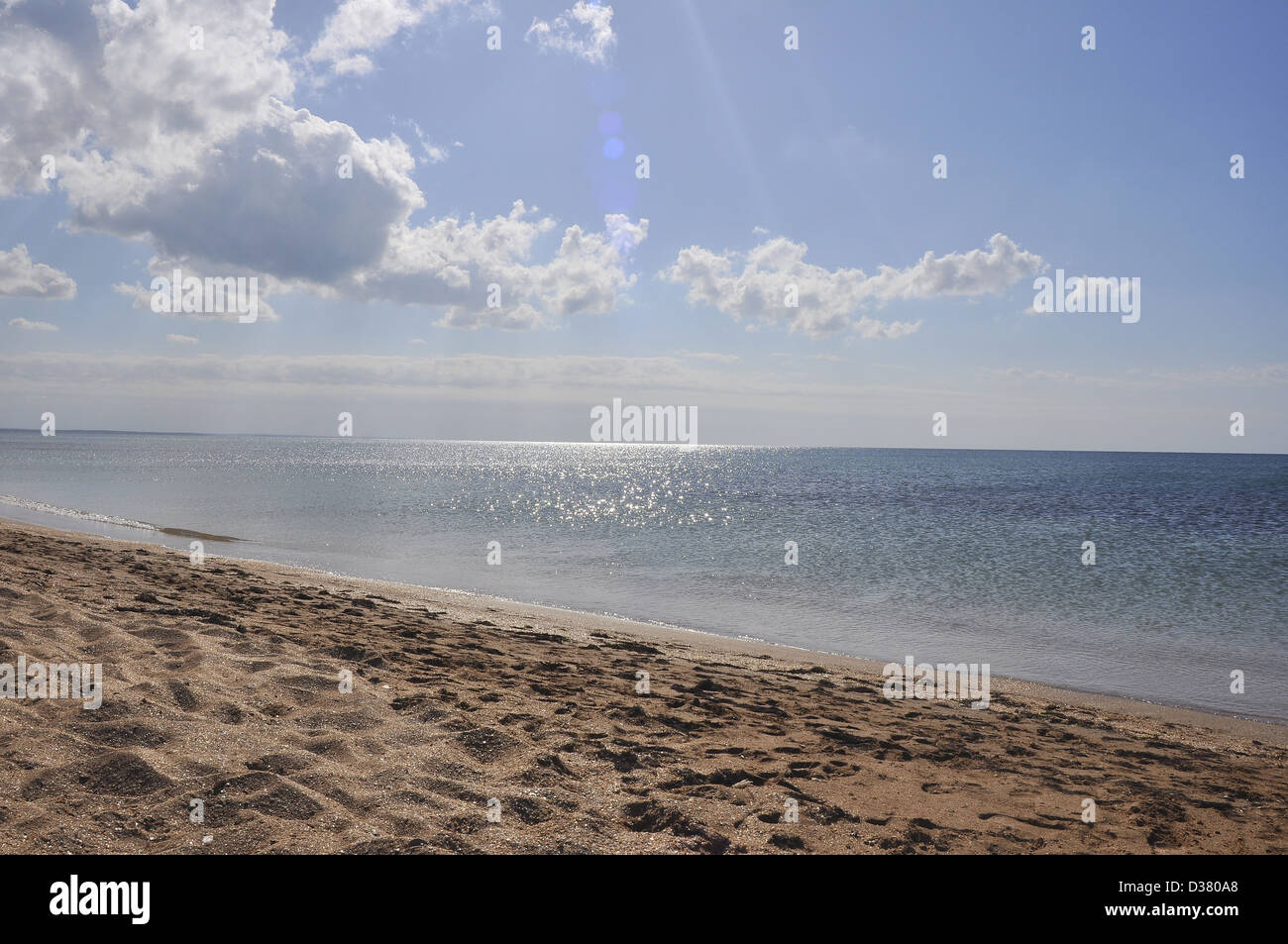 Empty beach scene calm hi-res stock photography and images - Alamy