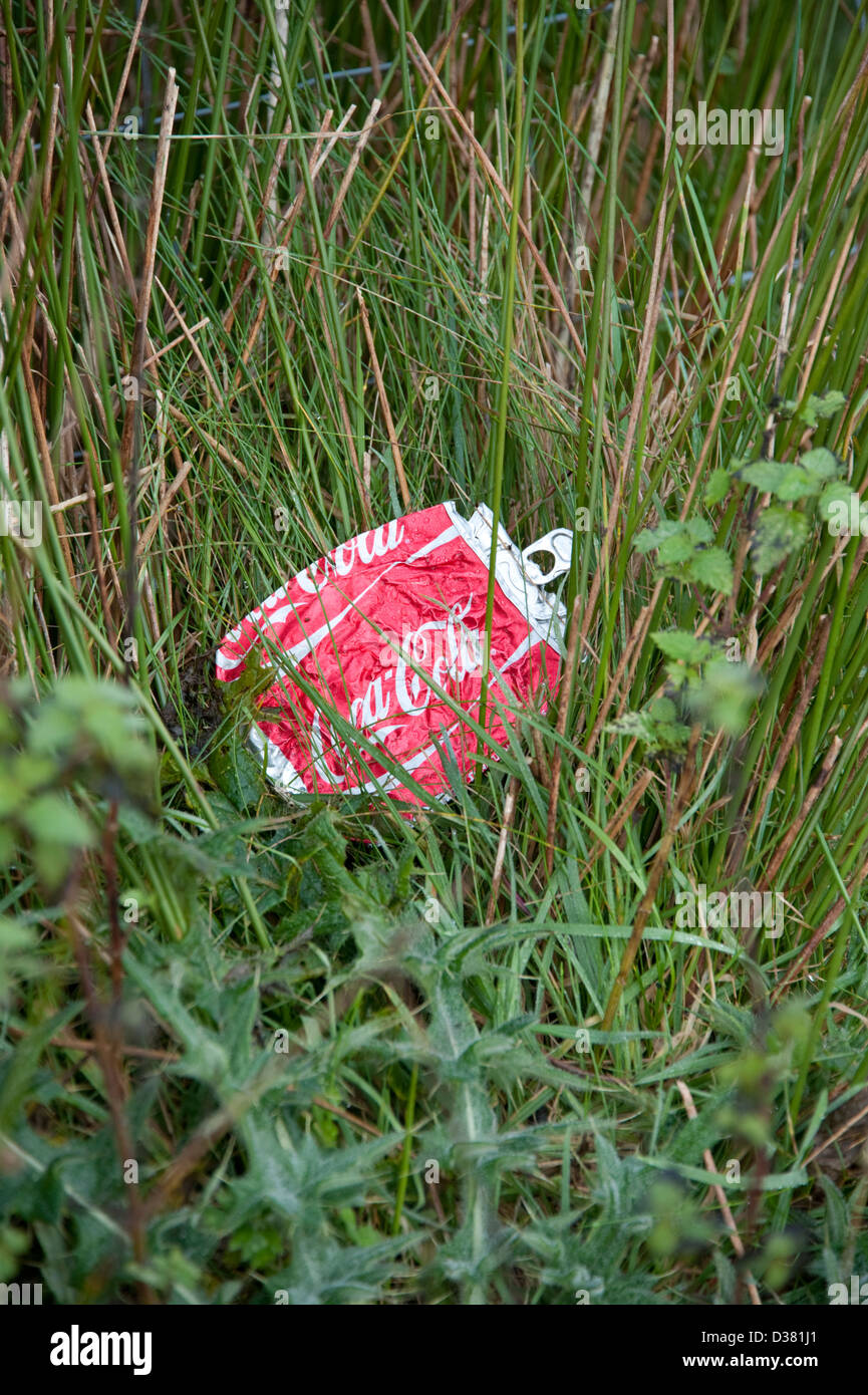 Crushed coke can hires stock photography and images Alamy