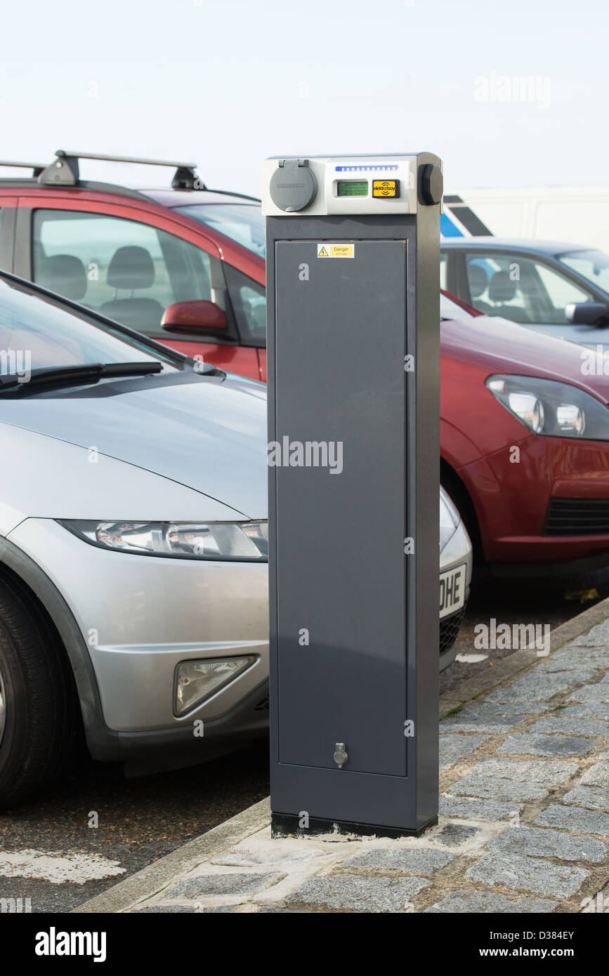 Elektromotive chargining unit in Pelham Place car park, Hastings Old