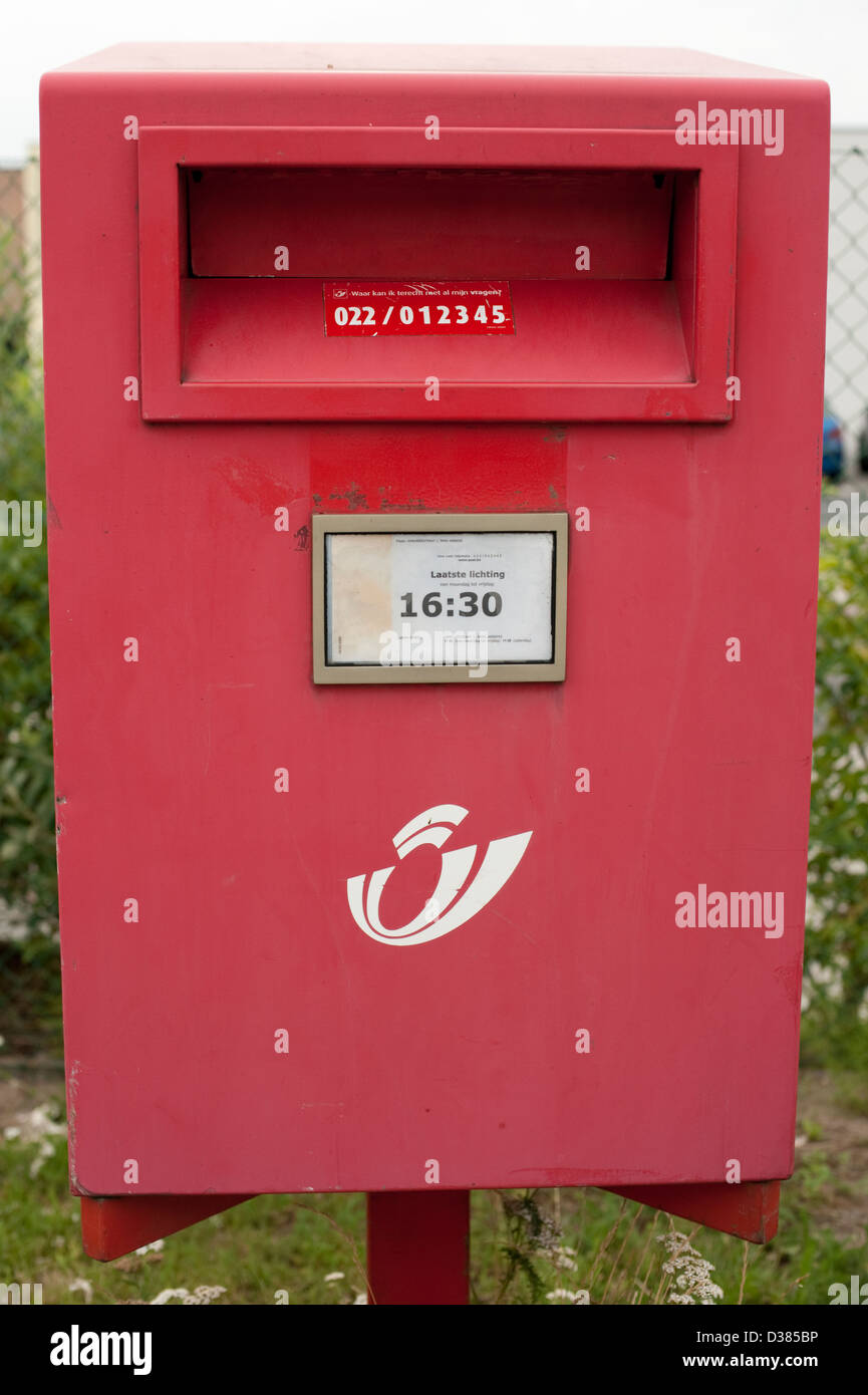 Belgium Post Letterbox Letter box mail Stock Photo - Alamy