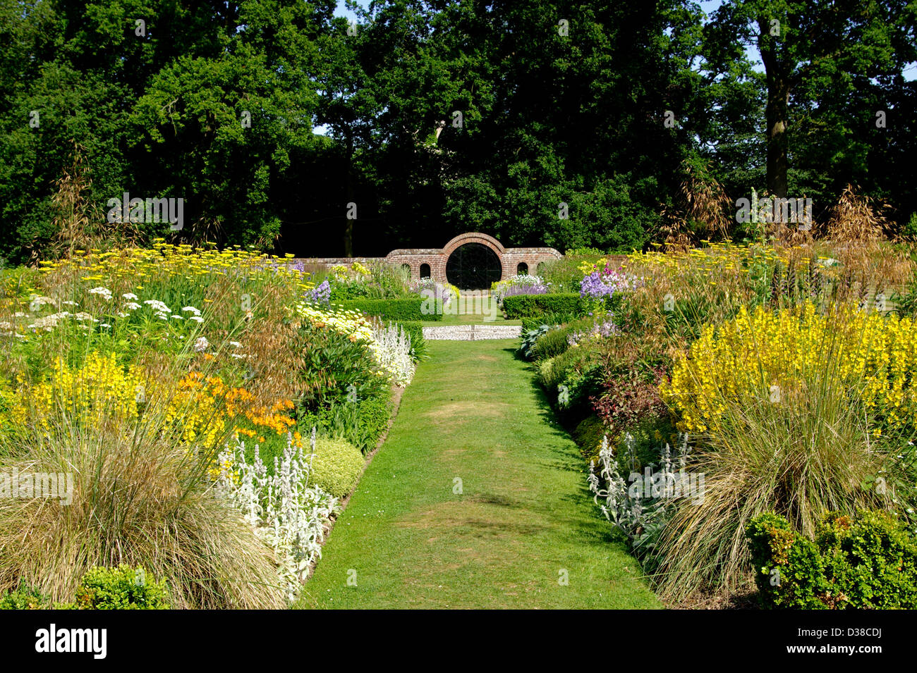 Hoveton hall walled garden hires stock photography and images Alamy