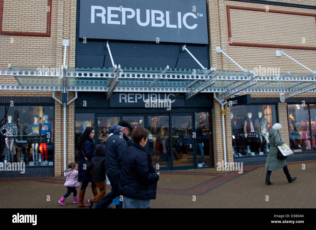 Fort Kinnaird, Edinburgh, Scotland, UK. 13 February 2013. Republic
