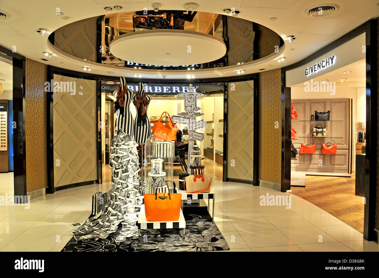 Burberry store airport duty free hi-res stock photography and images - Alamy