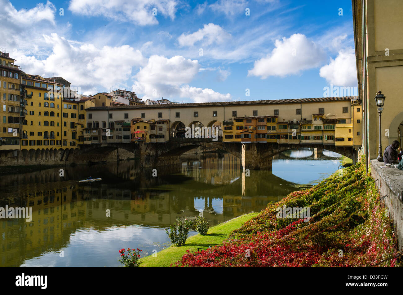 The Ponte Vecchio bridge in Florence, Italy Stock Photo - Alamy