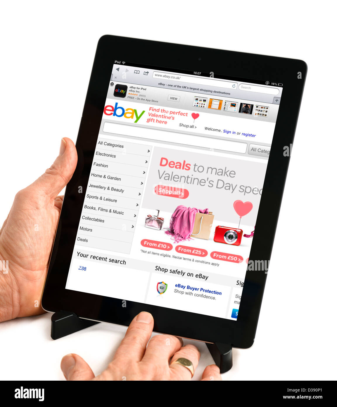 Browsing the ebay.co.uk website on a 4th generation Apple iPad tablet computer Stock Photo