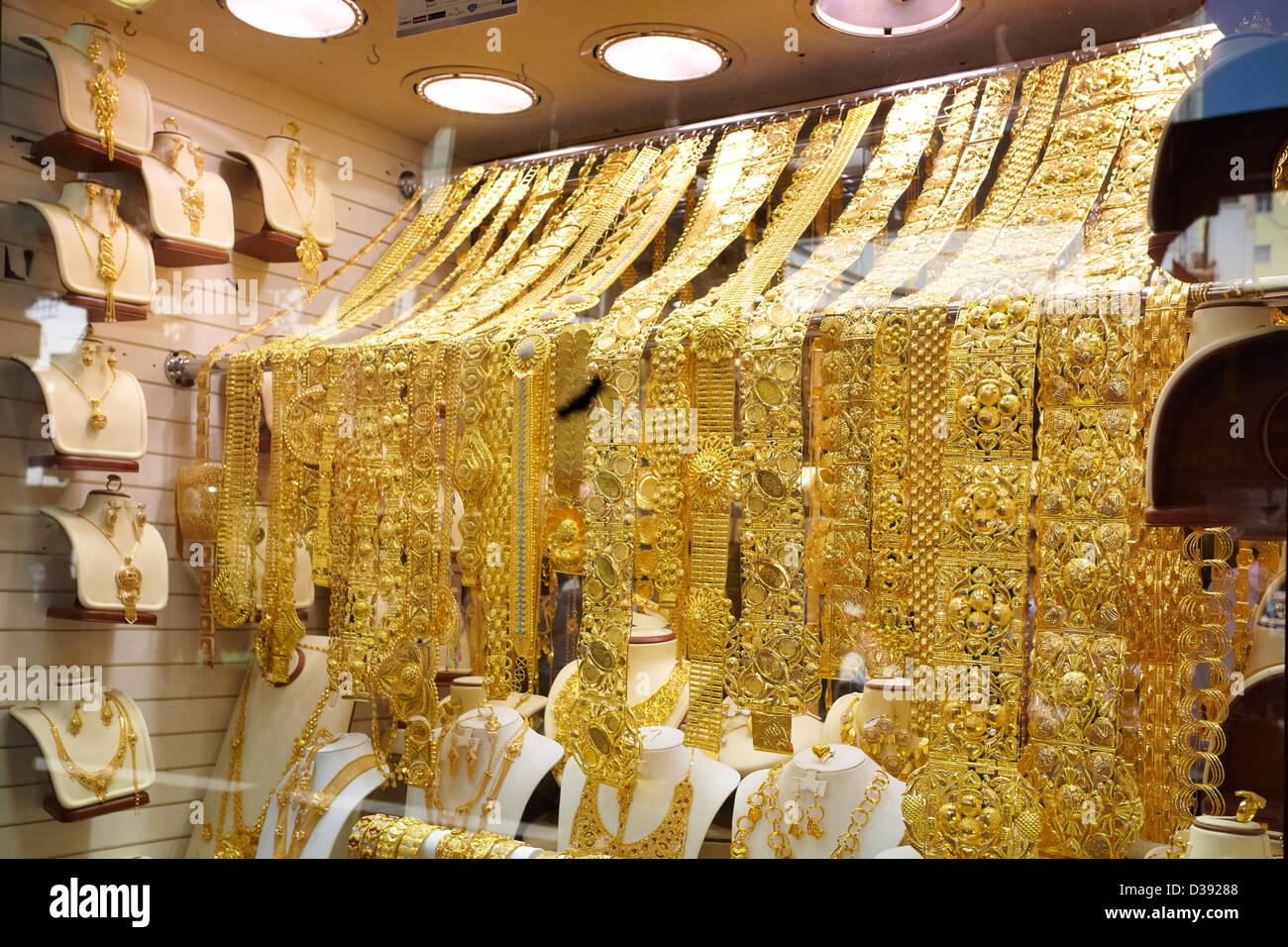 Dubai Gold Souk Market Dubai United Arab Emirates Stock Photo Alamy