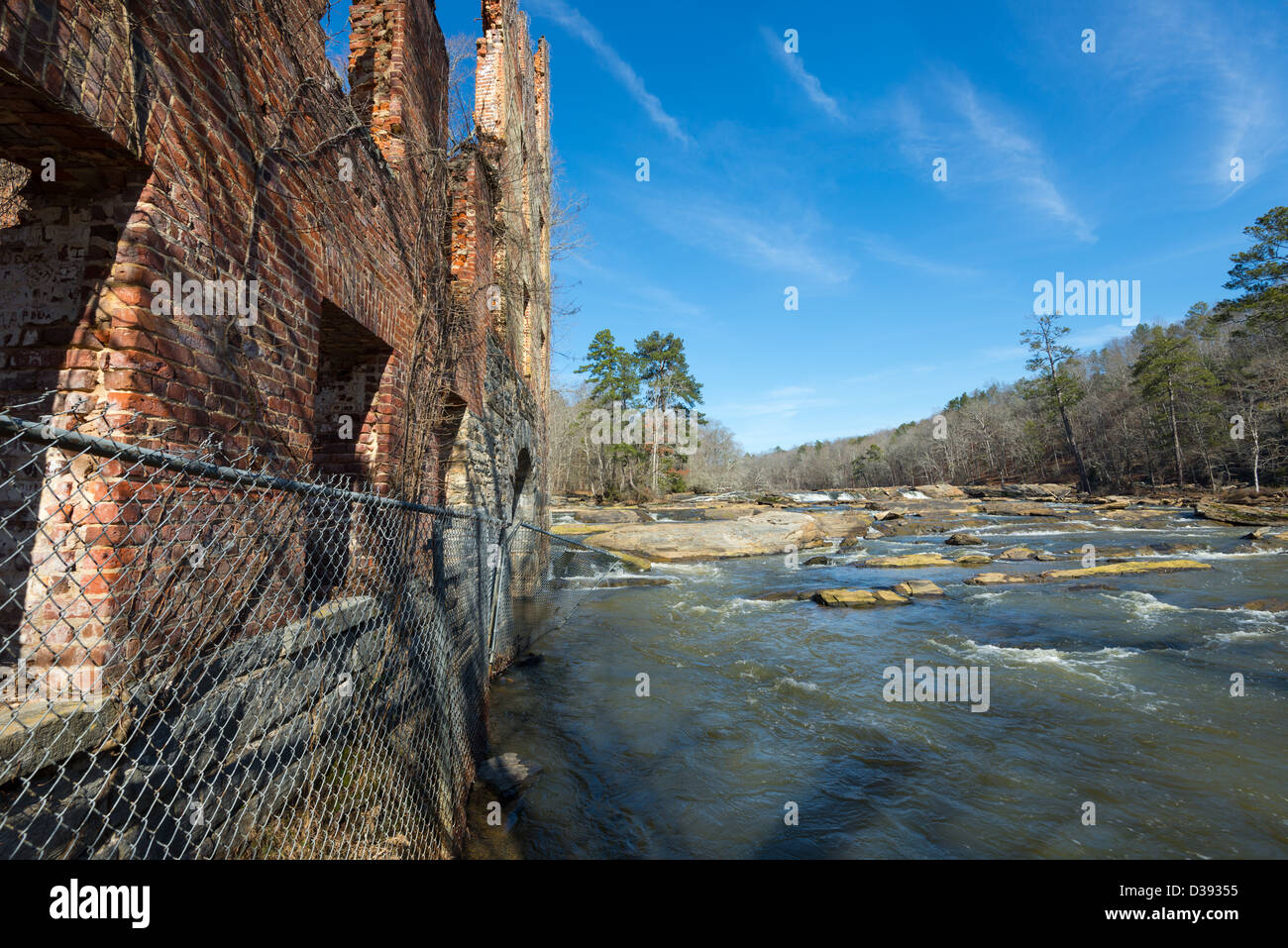 The New Manchester Mill is located along Sweetwater Creek in Lithia Springs, Georgia about 15 east of Atlanta. Stock Photo