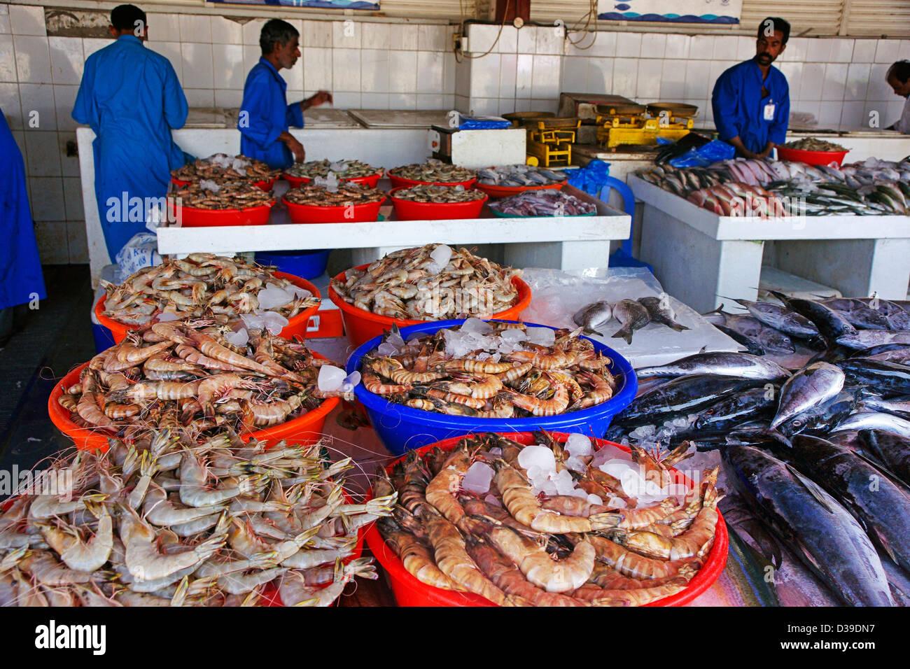 UAE Emirate Of Sharjah Fish Market Stock Photo Alamy uae-emirate-of-sharjah-fish-market-stock-photo-alamy