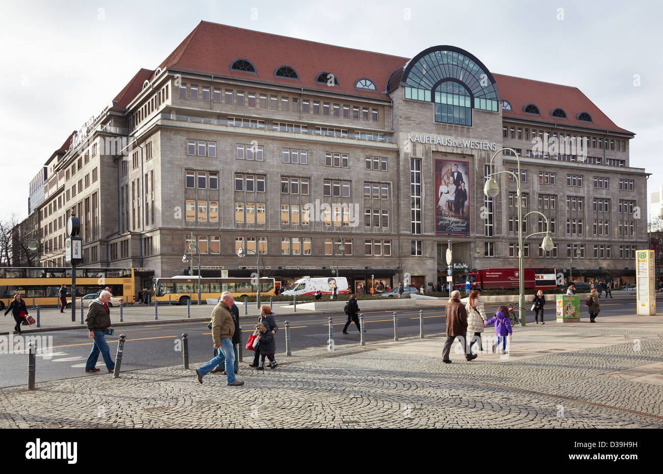 Kadewe department store hires stock photography and images Alamy