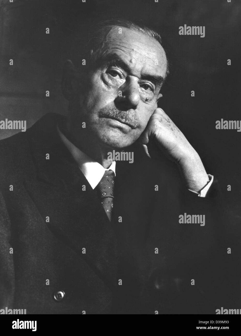 (dpa) - German author and Noble Prize winner Thomas Mann, photographed in 1955. His first novel 'Buddenbrooks' (1901) made him world-famous. Other important works are 'Death in Venice' (1912), 'The Magic Mountain' (1924) and 'Confessions of Felix Krull' (1954). He received the Noble Prize in literat Stock Photo