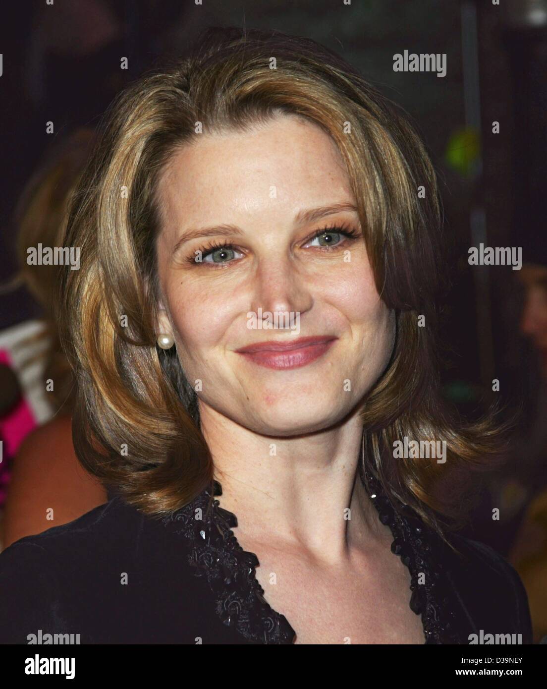 193 Bridget Fonda Royalty-Free Images, Stock Photos & Pictures