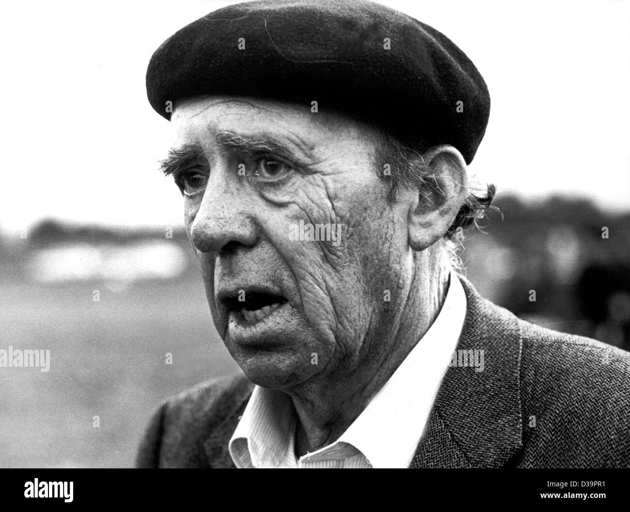 (dpa files) - German author Heinrich Boell pictured 29 September 1983. He was born 21 December 1917 in Cologne and died 16 July 1972 in Langenbroich. In 1962 he received the Buechner Award and in 1972 the Noble Prize for Literature. Some of his famous works: 'The Clown' (1963), 'Group Portrait With  Stock Photo