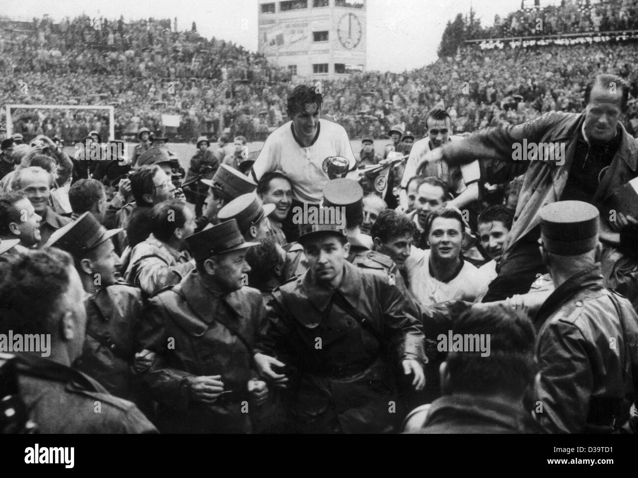 Fritz walter 1954 hi-res stock photography and images - Alamy