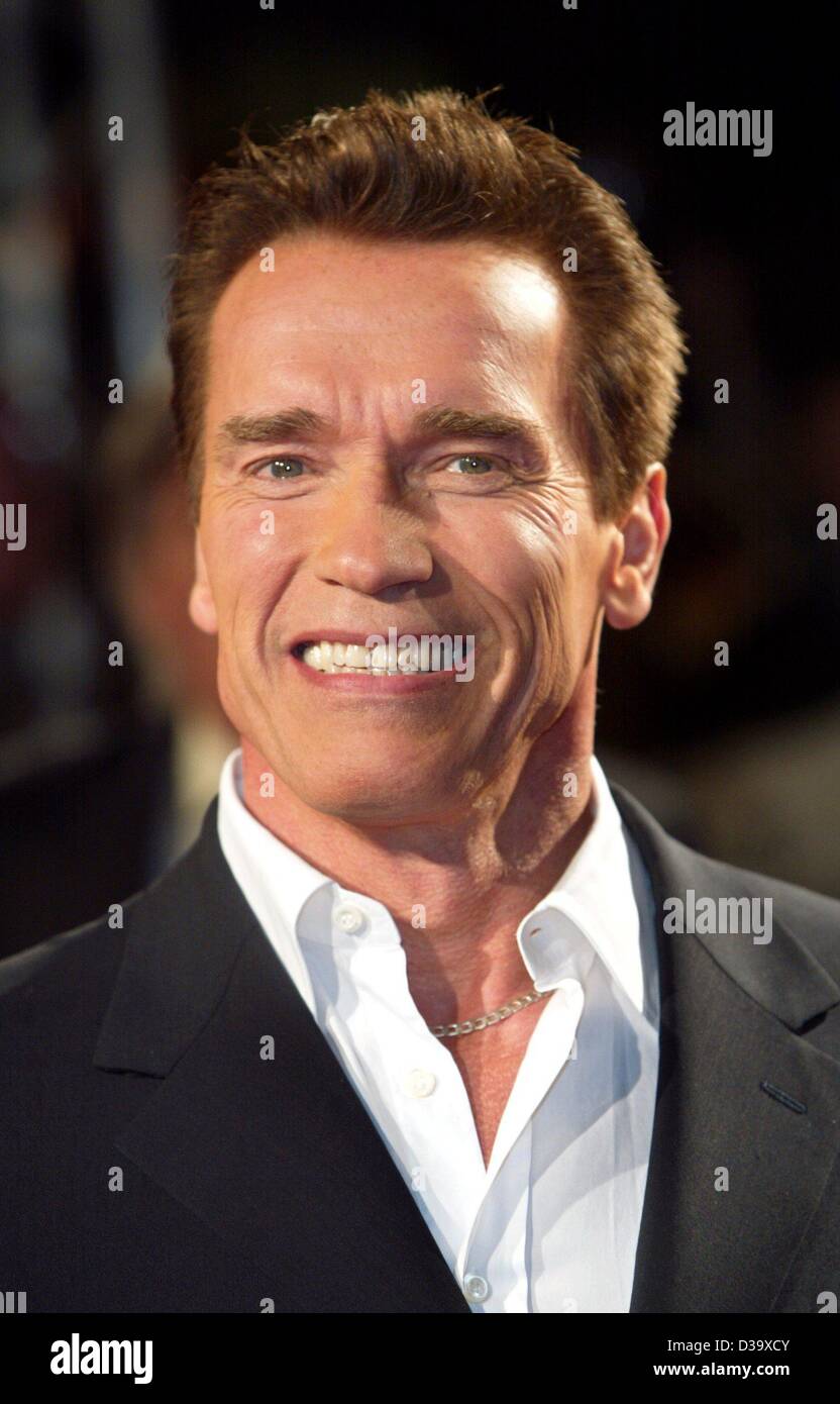 (dpa) - US actor Arnold Schwarzenegger during his visit to the Berlin film festival, 14.2.2002. Stock Photo