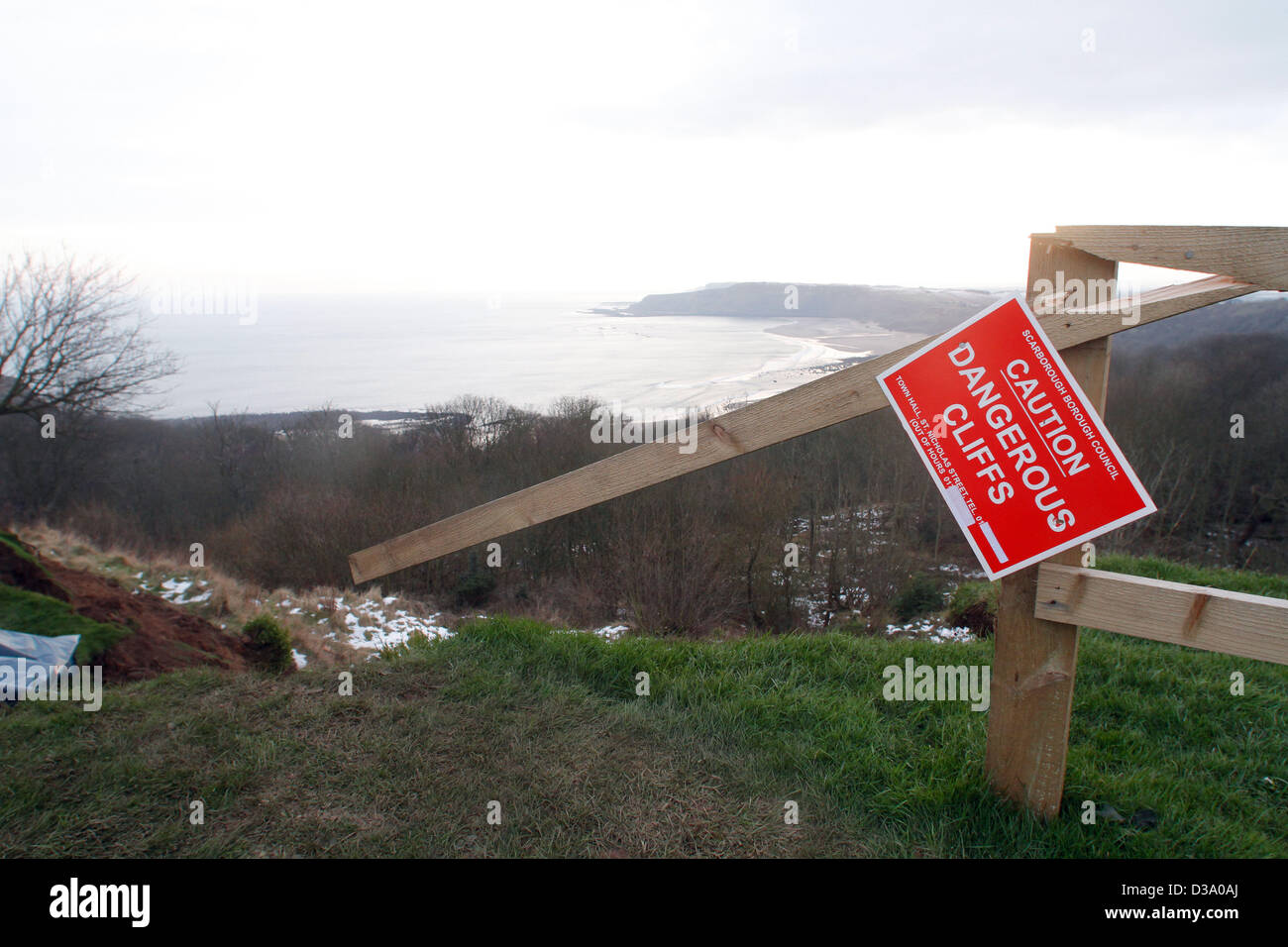 KNIPE POINT HOLIDAY HOMES ON CLIFF EDGE CAYTON BAY, SCARBOROUGH KNIPE