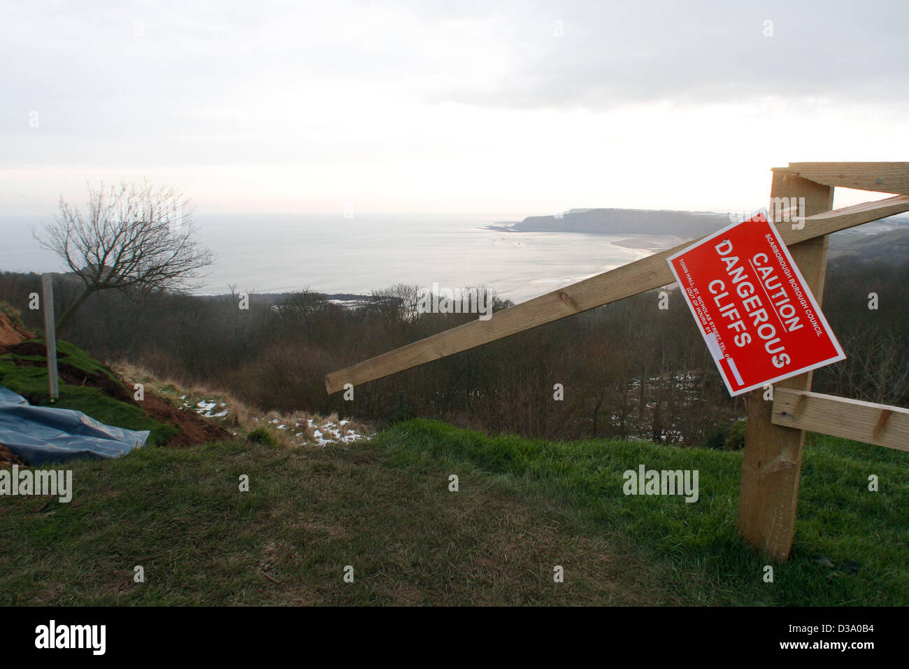 KNIPE POINT HOLIDAY HOMES ON CLIFF EDGE CAYTON BAY, SCARBOROUGH KNIPE