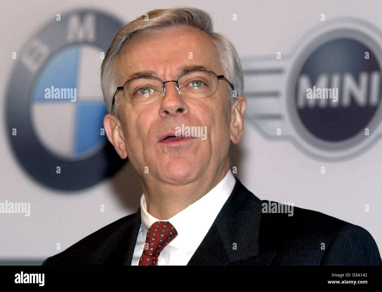 (dpa) - Joachim Milberg, parting chairman of the German automotive group BMW, pictured in Munich, 19 March 2002. 58-year-old Milberg switches to the supervisory board of the car producer. At his last anouncement of annual results Milberg presented the most successful year in the company's history. B Stock Photo