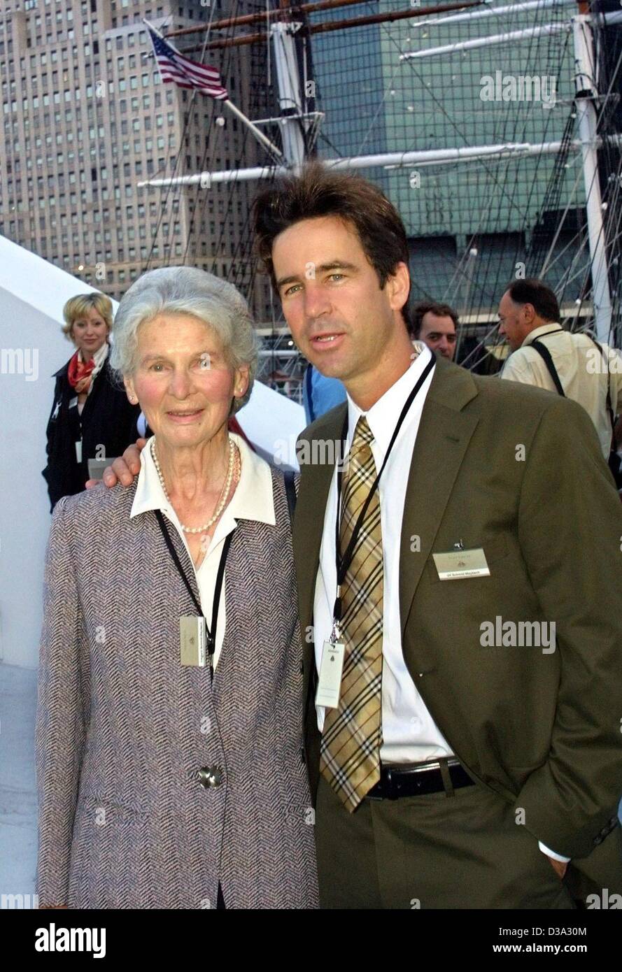 Irmgard Schmid-Maybach, Maybach's granddaughter, poses with her son during  the presentation of the new Maybach limousine in Wall Street, New York  City, 2 July 2002 Stock Photo - Alamy
