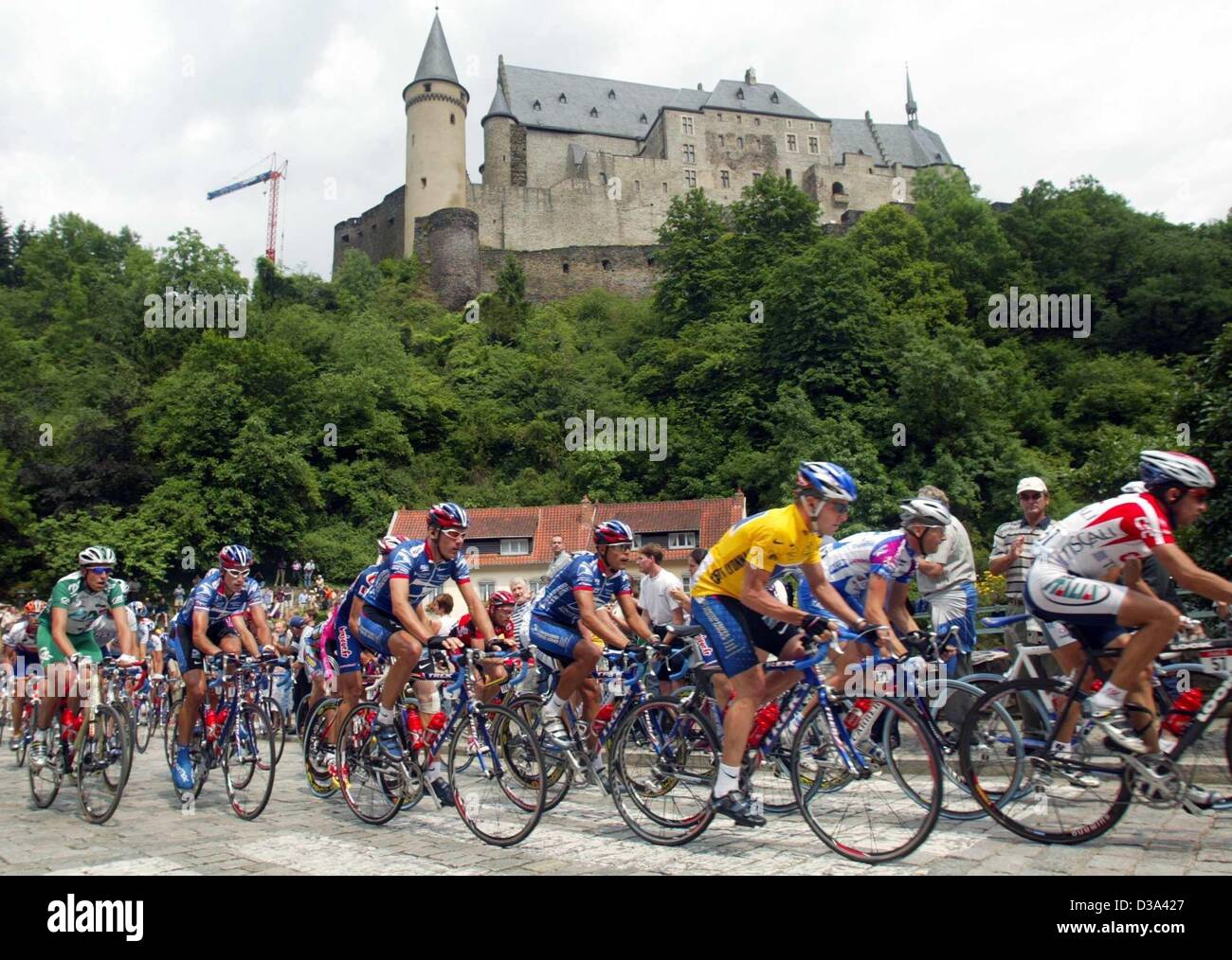 Tour de france 2002 hires stock photography and images Alamy