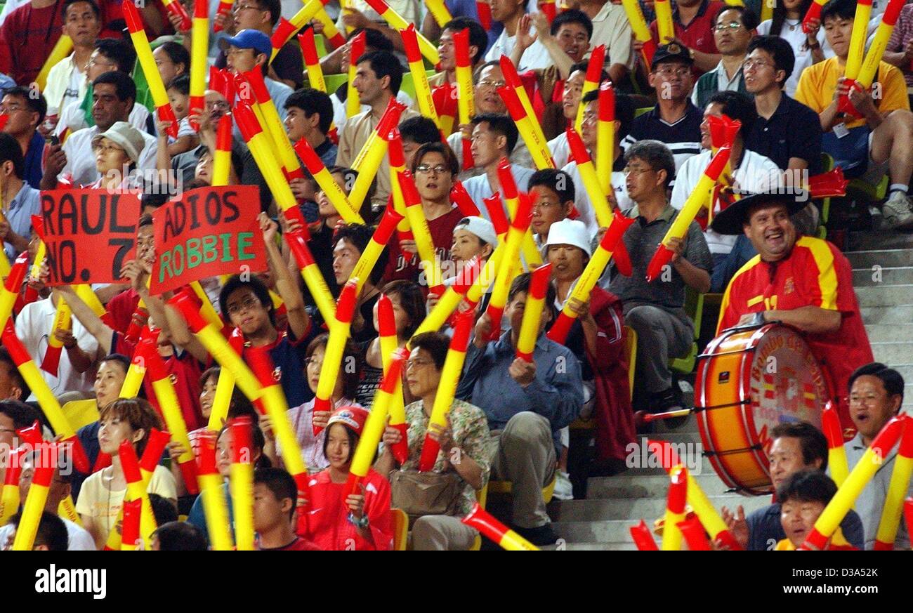 Spanish soccer team hi-res stock photography and images - Alamy