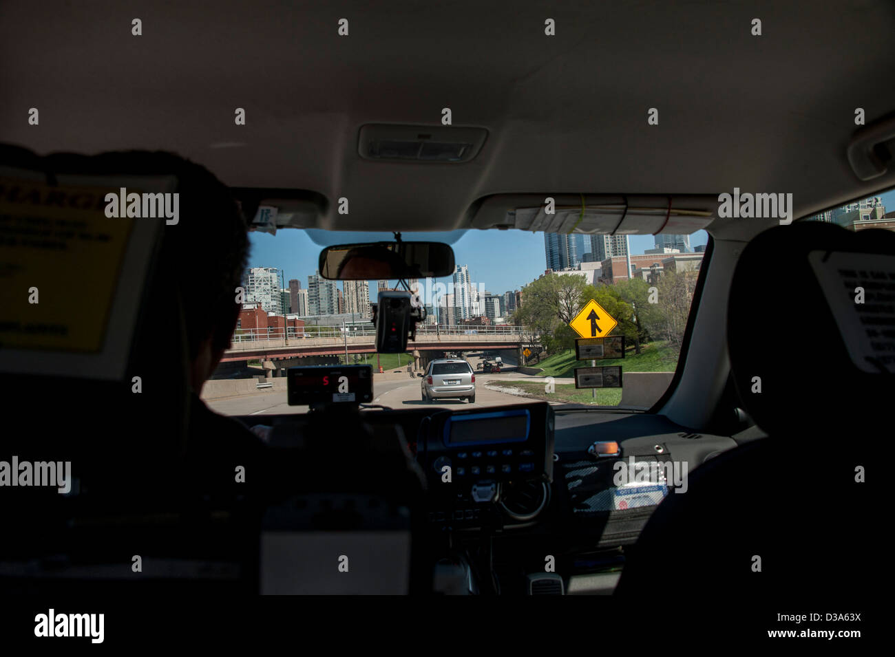 Taxiride into the city of Chicago from O'Hare airport Stock Photo Alamy