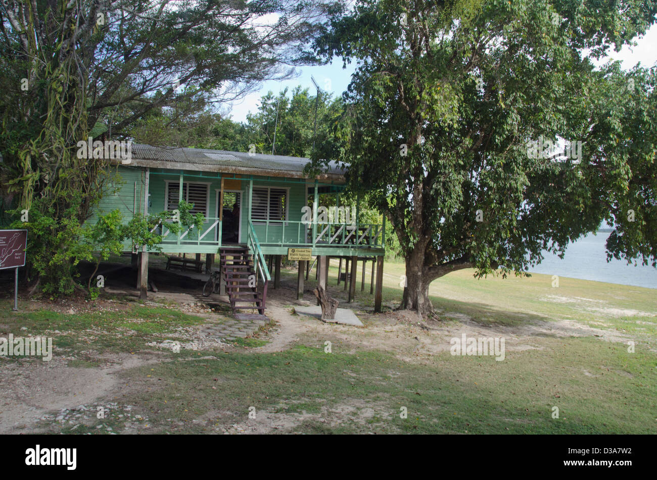 Crooked tree wildlife sanctuary hires stock photography and images Alamy