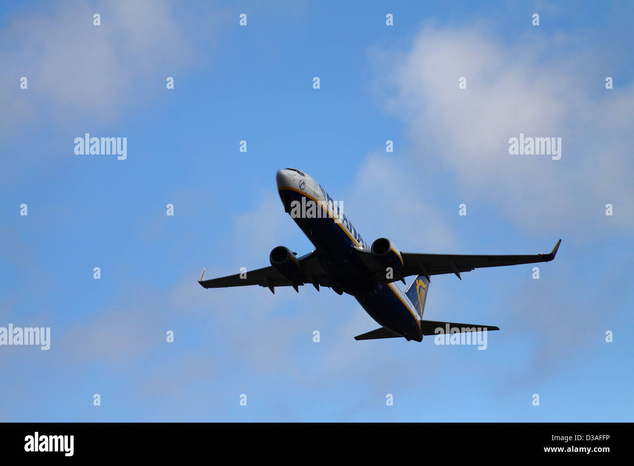Ryan Air boeing 737 gaining altitude at Yeadon Airport Stock Photo