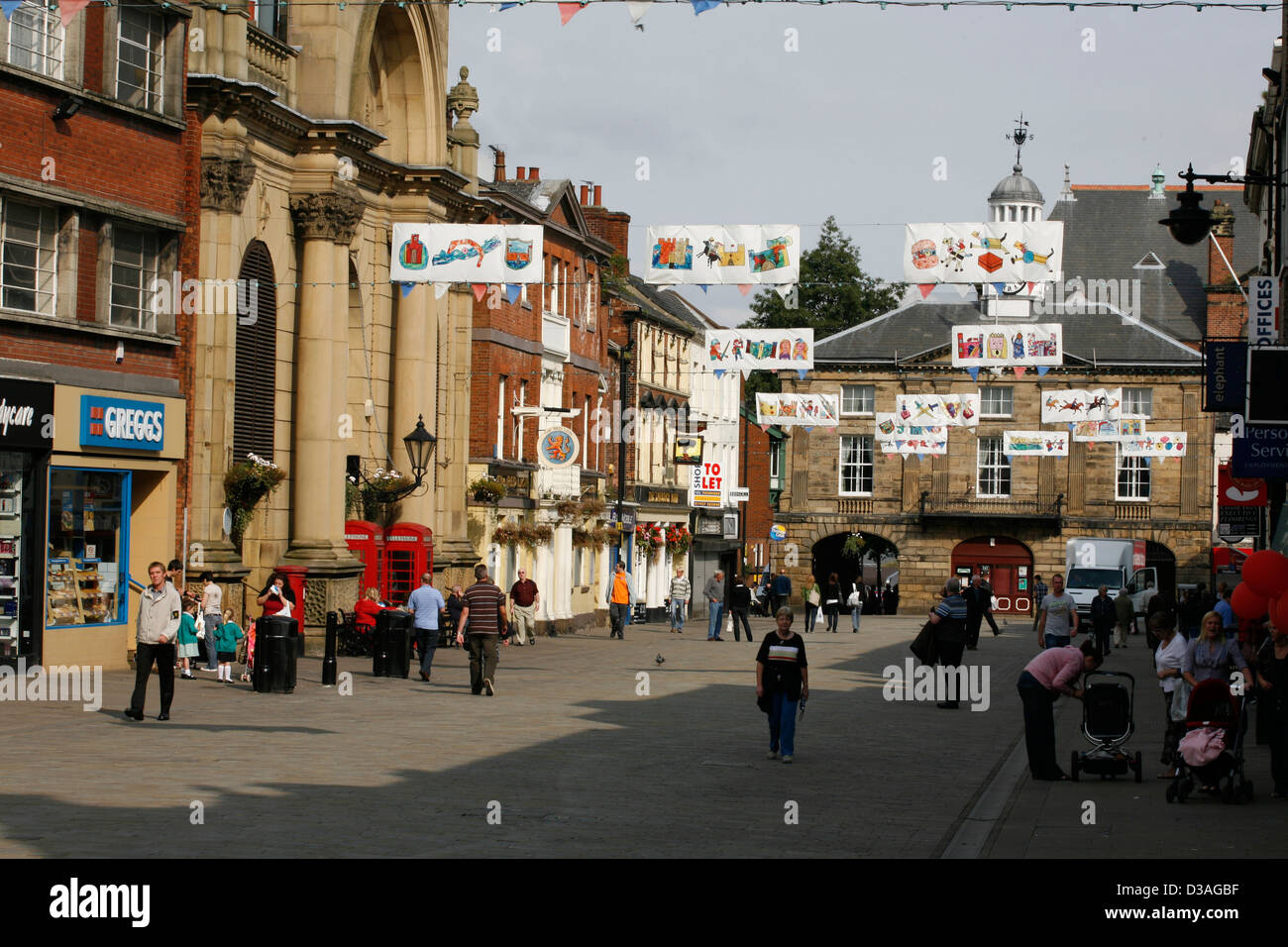 Pontefract , West Yorkshire - centre of town Stock Photo - Alamy