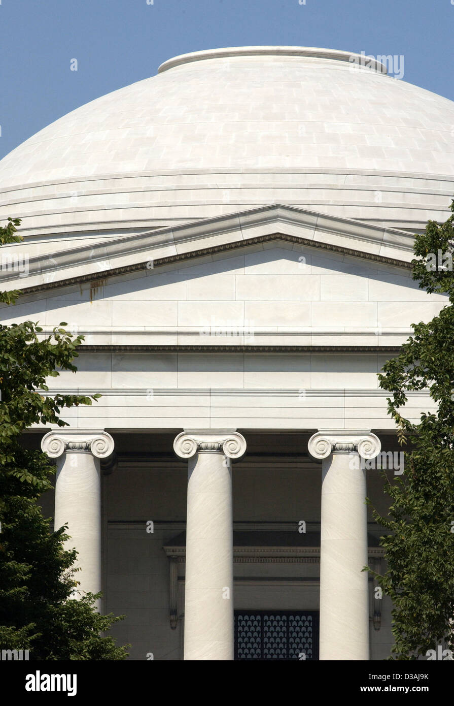 National Gallery of Art building design Washington DC, columns and