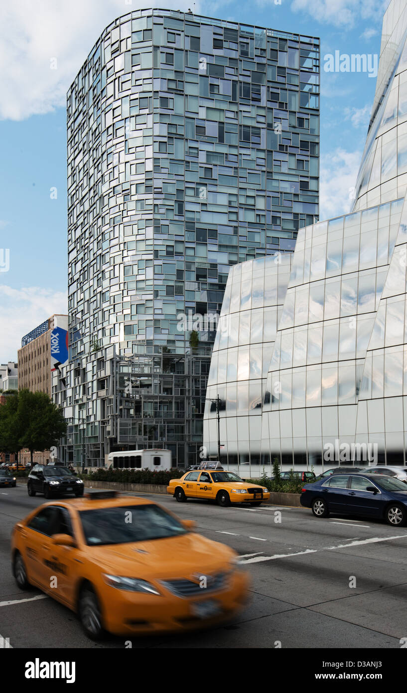 Jean Nouvel 100 eleventh avenue and IAC Headquarters offices building by  architect Frank Ghery, Chelsea, NYC Stock Photo - Alamy