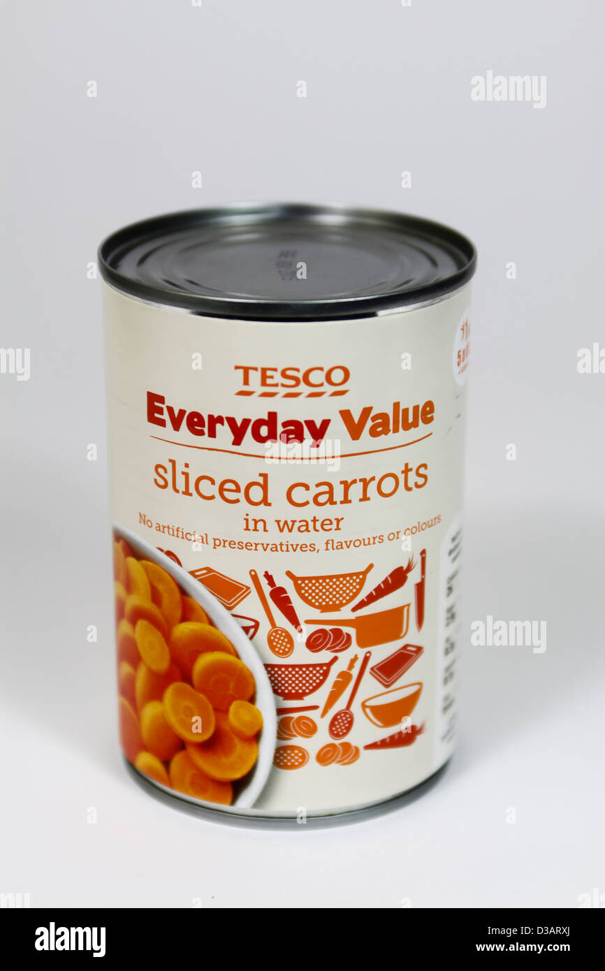Tesco Everyday Value sliced carrots in tin Stock Photo Alamy
