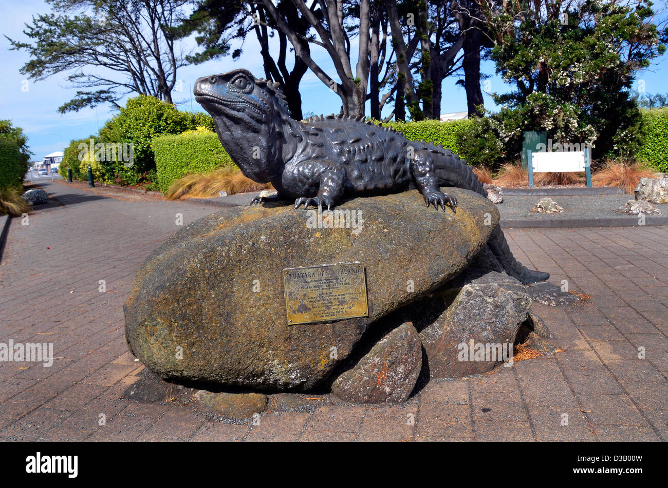 Bronze Tuatara at Southland Museum and Art Gallery, Invercargill, Southland New Zealand Stock Photo